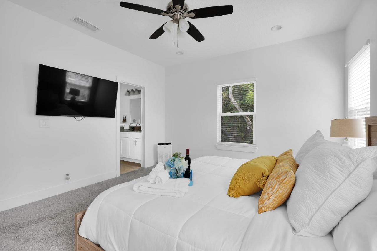 Few Steps To Ocean-4 Beach Cruisers & Free Parking & Private Backyard Jacksonville Beach Eksteriør billede